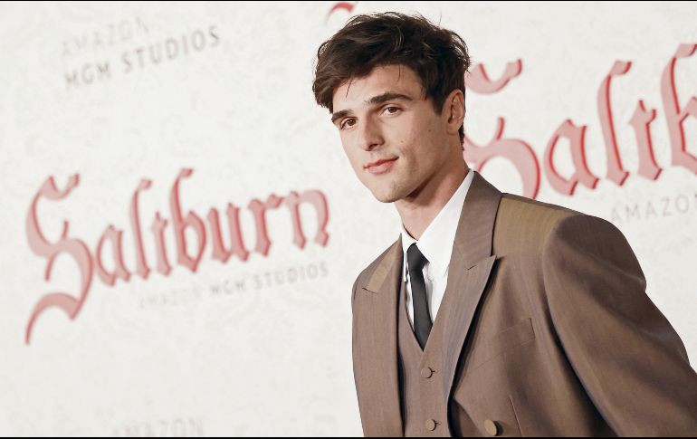 El actor australiano Jacob Elordi posa durante la alfombra roja del estreno de “Saltburn”, en noviembre de 2023. AFP