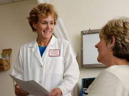 La herramienta permite a los médicos grabar y resumir automáticamente los puntos clave de la consulta. UNSPLASH / NCI