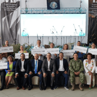 FIGLOSNTE 47 honra trayectoria educativa entregando beneficios de Jubilación y Retiro