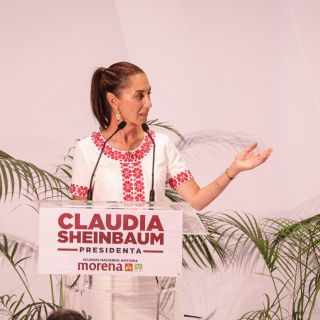 Sheinbaum presenta en Jalisco su plan para obtener más recursos para el país