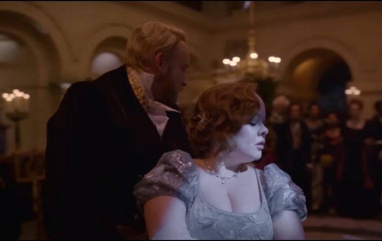 Penélope vivirá su más intensa temporada de casamientos cuando dos hombres luchen por su amor. NETFLIX