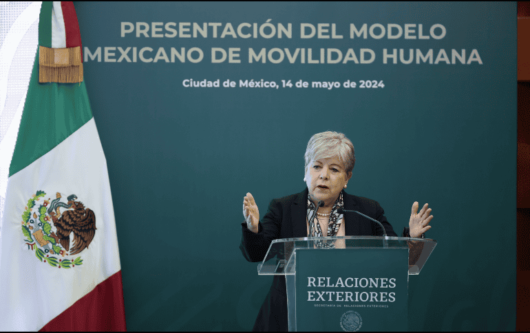 Alicia Bárcena habla durante una rueda de prensa para la presentación del Modelo Mexicano de Movilidad Humana. EFE/ J. Méndez