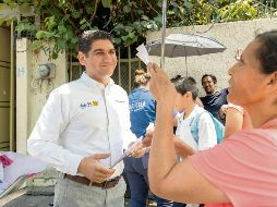 Óscar Santos estuvo en Lomas de Tabachines y en San Juan de Ocotán. ESPECIAL