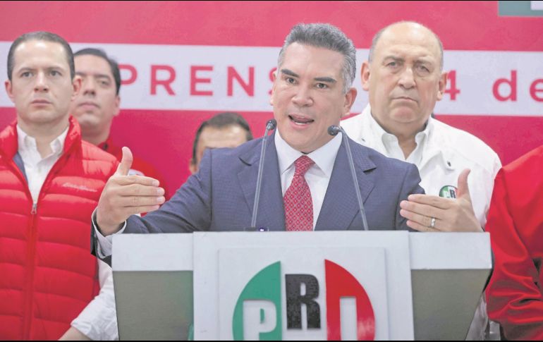 El dirigente nacional de PRI, Alejandro Moreno, le pidió al candidato presidencial emecista actuar con hombría y pensar en el bien de México. EL UNIVERSAL