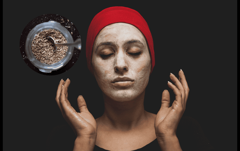 La linaza tiene varias propiedades nutrimentales que pueden darle un aspecto encantador para tu piel. UNSPLASH/ Tamara Gak/ PIXABAY/ Engin_Akyurt