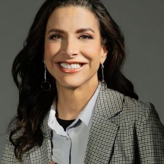 De atleta a actriz y conductora: así fue la vida de Verónica Toussaint