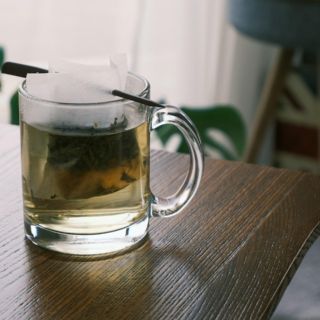 El té que ayuda a quitarte el dolor de panza