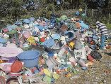 Los residuos plásticos que no se reciclan y se tiran en los océanos pueden llegar a equivaler a 4.4 millones de toneladas en el año 2050. AFP