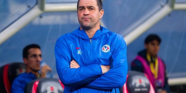 Am&eacute;rica, con vuelo bajo previo al cl&aacute;sico en semifinales