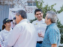 La mayor preocupación que los vecinos confiaron a Óscar Santos es que las nuevas torres de departamentos agravará el problema del agua. ESPECIAL