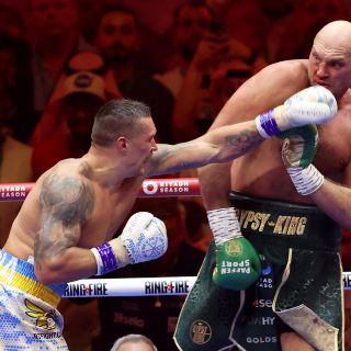 Oleksandr Usyk quita el invicto a Tyson Fury