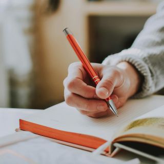 ¿Cuáles son las consecuencias en tu cerebro de NO escribir a mano? No lo creerías