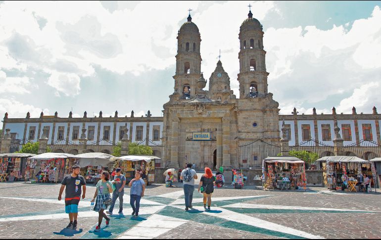El estudio de la fachada de la Basílica de Nuestra Señora de Zapopan es parte del programa del curso. EL INFORMADOR
