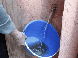 Las olas de calor no solo traen consigo mediodías difíciles, sino también apagones masivos ante el uso excesivo de energía, y cortes de agua. EL INFORMADOR/ARCHIVO