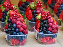 Este alimento tiene un alto contenido de antioxidantes que sirven para agudizar la inteligencia y estimular la memoria. UNSPLASH/ Timo Volz