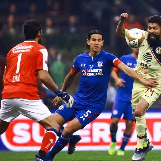 Lichnovsky, finalista con la Máquina, campeón azulcrema