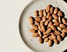 Las almendras son uno de los frutos más consumidos, pero ¿conocías todos estos beneficios que tiene para tu salud? UNSPLASH/ Jocelyn Morales