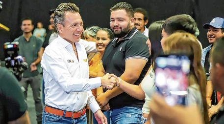 Lemus se reunió con simpatizantes en Expo Guadalajara. ESPECIAL