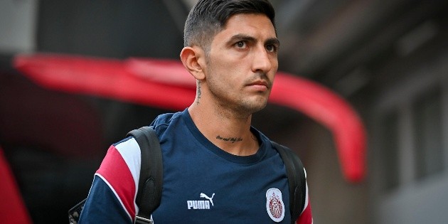 Chivas Recibe Propuesta de Monterrey por Víctor Guzmán en Posible Intercambio