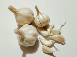 La influencia de los alimentos que elegimos incluir en nuestra dieta también se da en aspectos como las relaciones sexuales. ESPECIAL/ Foto de Surya Prakash en Unsplash