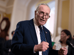 Chuck Schumer, líder de los demócratas, resalta la resistencia republicana a la medida migratoria. AP/J. S. Applewhite