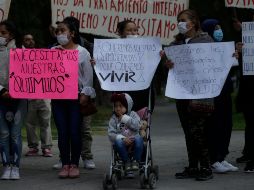 Los padres de los niños con cáncer han salido a las calles para manifestarse por la falta de medicinas. EL INFORMADOR/Archivo