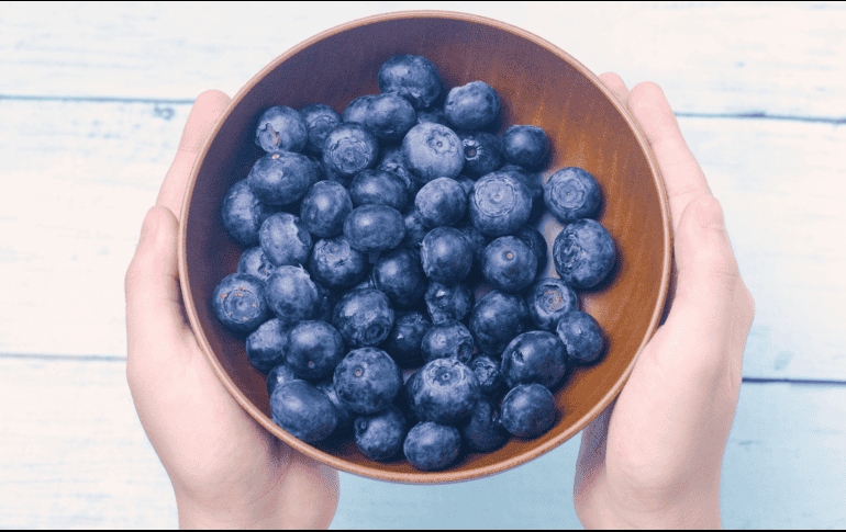 El consumo de moras está asociado con la prevención de diversas enfermedades. ESPECIAL/Canva