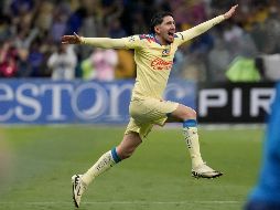 El chileno Diego Valdés, celebra luego de ganar el título del torneo Clausura 2024. AP