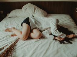 El estudio encontró que tres de cada cinco pacientes con lupus reportaron interrupciones del sueño. ESPECIAL/ Foto de Yuris Alhumaydy en Unsplash