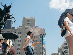 Se recomienda evitar la sobreexposición solar para evitar daños a la salud. EL UNIVERSAL