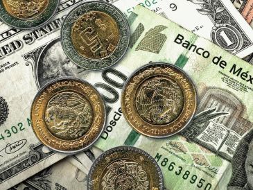 El peso mexicano cotiza en los mercados internacionales alrededor de los 16.66 pesos por dólar. ESPECIAL