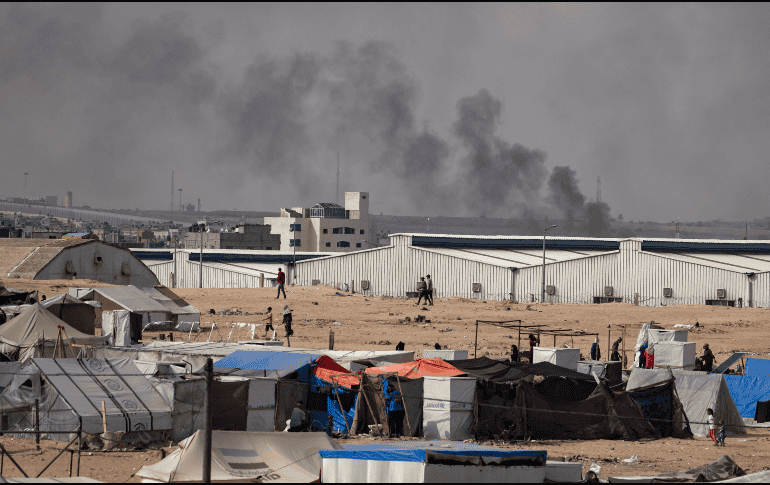 Israel inició su operación militar en Rafah el 6 de mayo y, desde entonces, más de un millón de personas han huido de la misma, que antes albergaba a unos 1.4 millones de desplazados. EFE / H. Imad