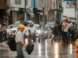 Más allá de algunos árboles caídos y algunas vialidades inundadas, la tormenta dejó saldo blanco, y fue bien recibida por los tapatíos. EL INFORMADOR/ ARCHIVO