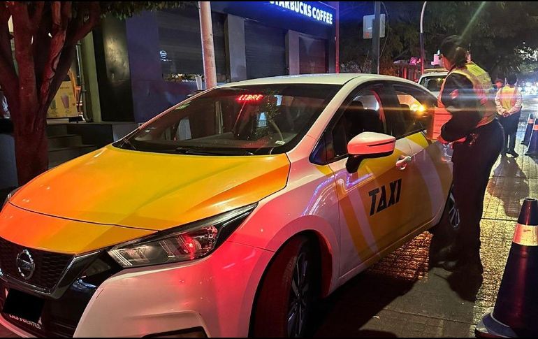 Algunas de las quejas que los usuarios han informado se encuentra la falta de uso del taxímetro. ESPECIAL.