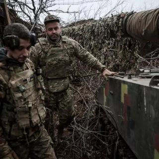 Estados Unidos abre fábrica para acelerar la producción de municiones para Ucrania