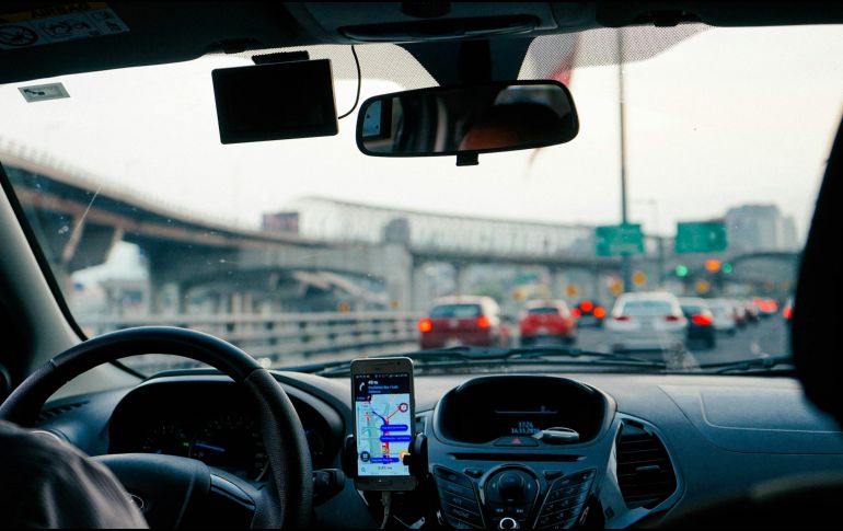 Esta colaboración busca generar conciencia sobre la importancia de la Jornada Electoral entre las más de 250 mil socias y socios conductores registrados en la aplicación. ESPECIAL / Foto de Dan Gold en Unsplash