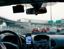 Esta colaboración busca generar conciencia sobre la importancia de la Jornada Electoral entre las más de 250 mil socias y socios conductores registrados en la aplicación. ESPECIAL / Foto de Dan Gold en Unsplash