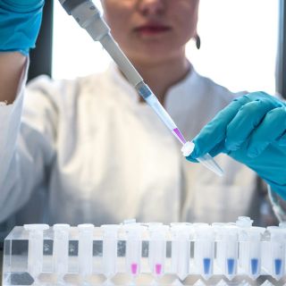 Cofepris autoriza un medicamento para cáncer de endometrio