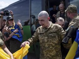 Ucrania ha recuperado un total de 3 mil 210 miembros del ejército y civiles ucranianos, desde el estallido de la guerra. AP / E. MALOLETKA