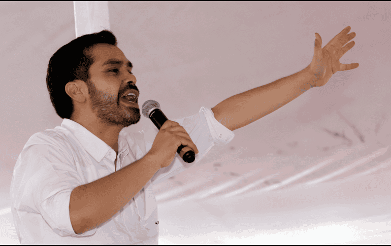 Máynez dijo que enfrentará las acusaciones, pues no tiene responsabilidad en el hecho y pidió que se investigue a fondo. EFE / H. Ríos