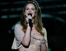 Lana del Rey durante su presentación en el festival Primavera Sound, el cual se celebra en Barcelona. EFE/ Alejandro García