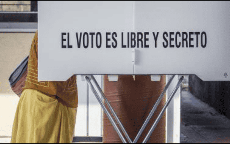 Recuerda que para votar, es necesario presentar una identificación oficial válida. EFE