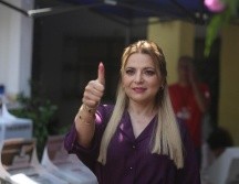 La candidata a gubernatura de la coalición Sigamos Haciendo Historia emitió su voto. ESPECIAL