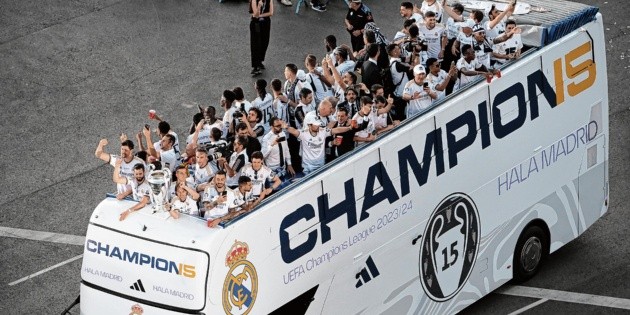 El Real Madrid celebra en casa