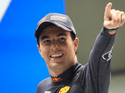 Checo Pérez, de 34 años de edad, seguirá en Red Bull hasta 2026, representando con orgullo sus colores. AP / ARCHIVO