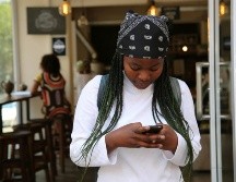 La adicción a internet entre adolescentes, se asocia a una alteración de la señalización en regiones del cerebro. UNSPLASH / A. MOLEELE