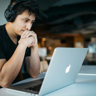 Harvard ofrece cursos gratuitos sobre IA, esto es lo que debes saber para inscribirte