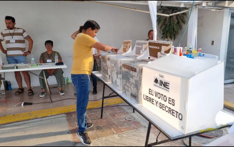 Este procedimiento se realiza en presencia de todos los partidos políticos que forman parte de dichos consejos distritales y municipales. EL INFORMADOR / ARCHIVO