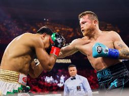 Canelo Álvarez podría perder su título de la FIB. ESPECIAL/Foto de Dan Rafael en Fight Freaks Unite