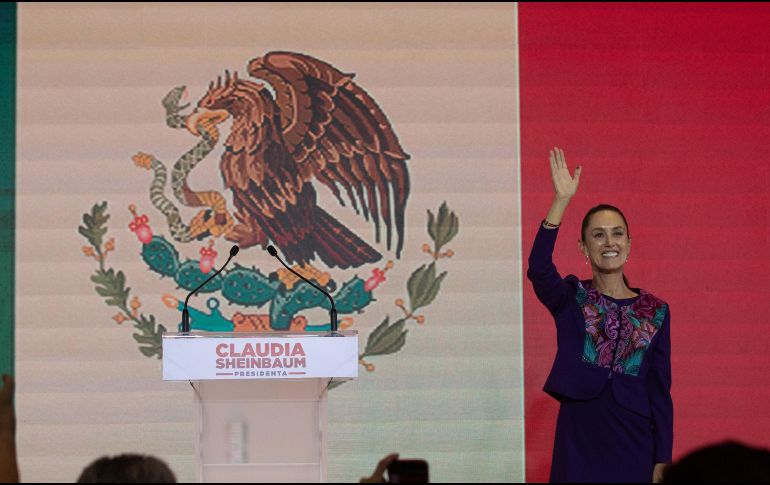 La agencia financiera esperará los nuevos proyectos de la administración de Sheinbaum para calificar la situación financiera del país. SUN / RDB.